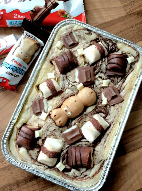 Kinder Overload Blondies