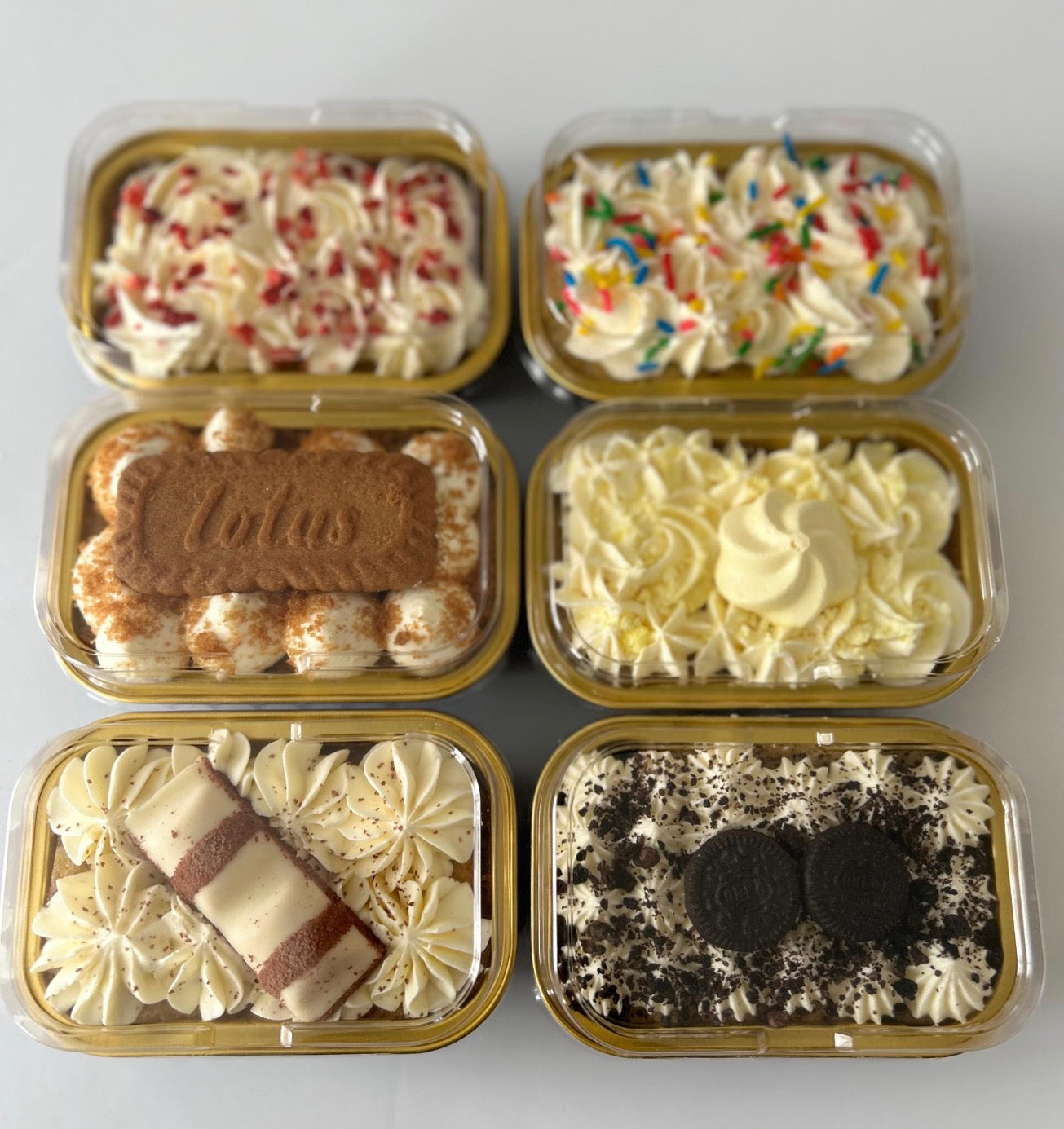Mini Cakes - Postal Desserts/Treats