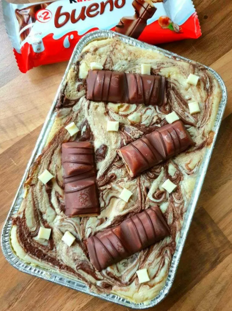 Kinder Bueno & Nutella Blondies